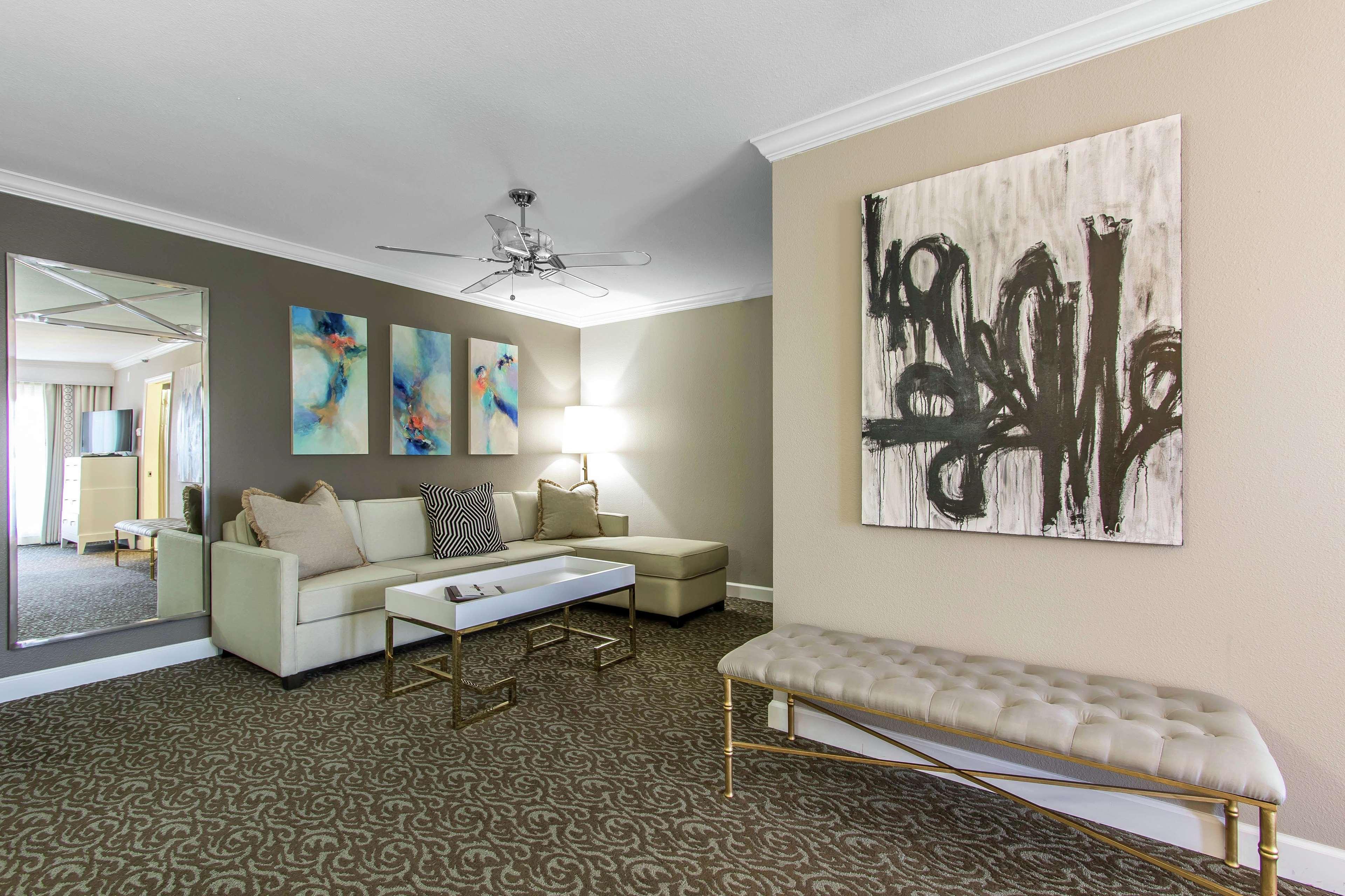 The Burgundy Hotel, Tapestry Collection By Hilton Литл-Рок Экстерьер фото