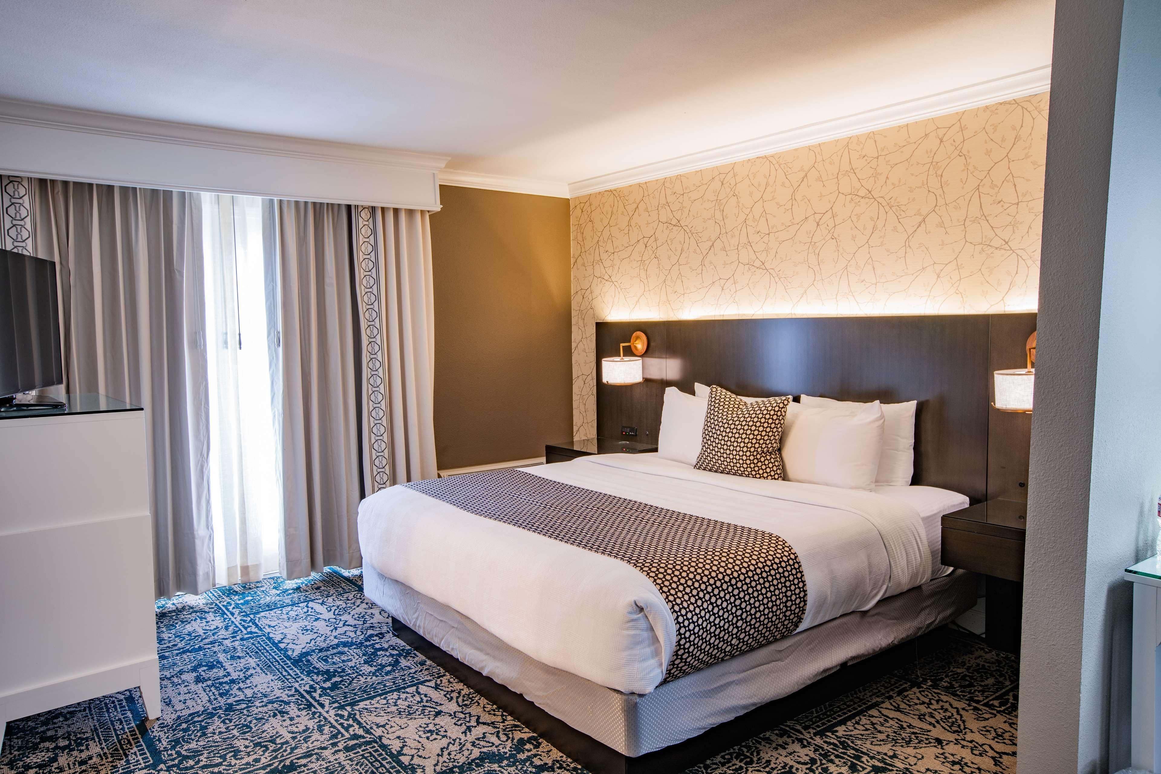 The Burgundy Hotel, Tapestry Collection By Hilton Литл-Рок Экстерьер фото